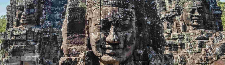 statues en pierre au cambodge